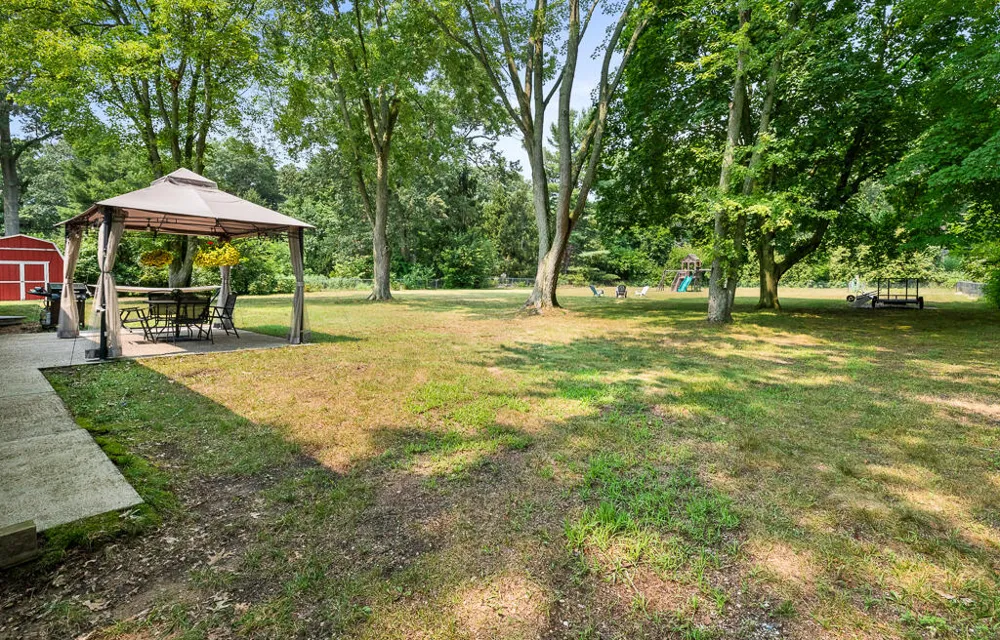 1360 Logan Road Muskegon, MI 49445