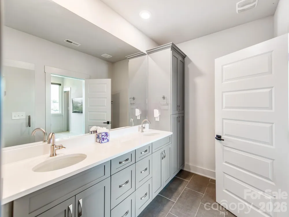 931 Cityscape Drive Charlotte, NC 28205