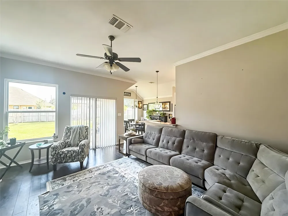 219 Quail Run Aubrey, TX 76227
