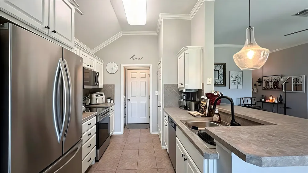 219 Quail Run Aubrey, TX 76227