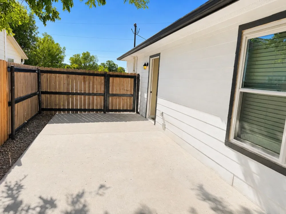 106 Raymond Street Bowie, TX 76230