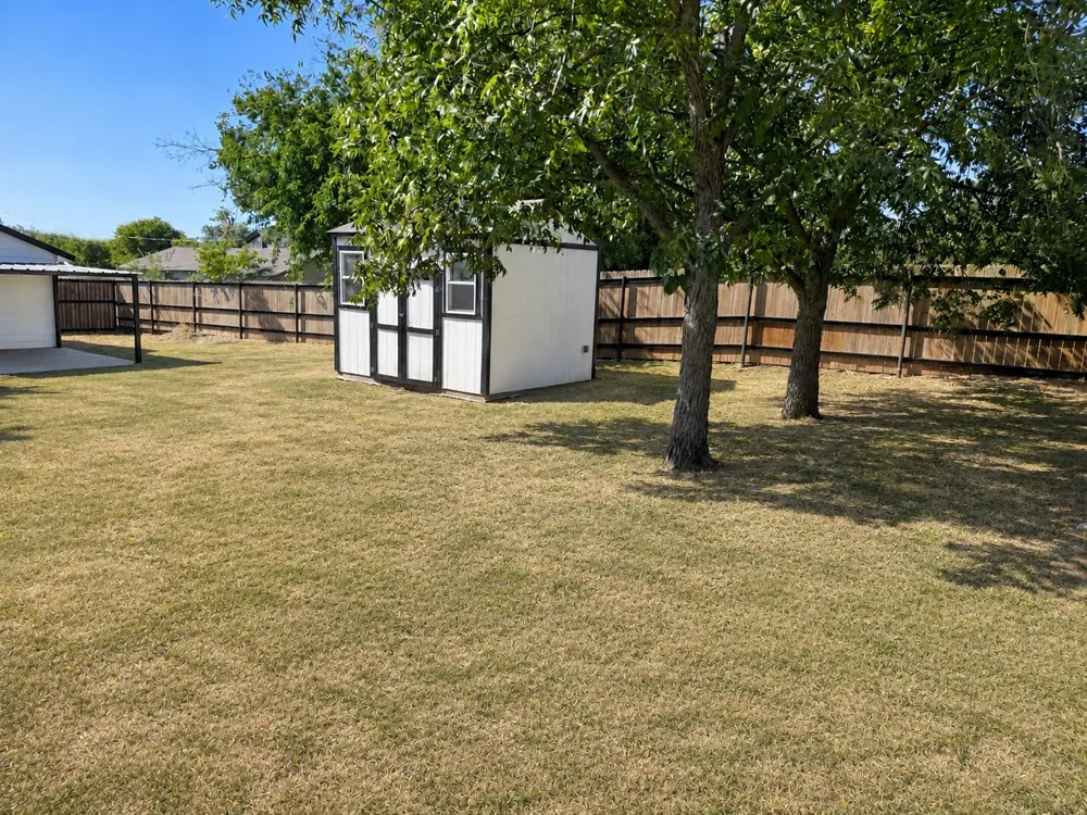 106 Raymond Street Bowie, TX 76230