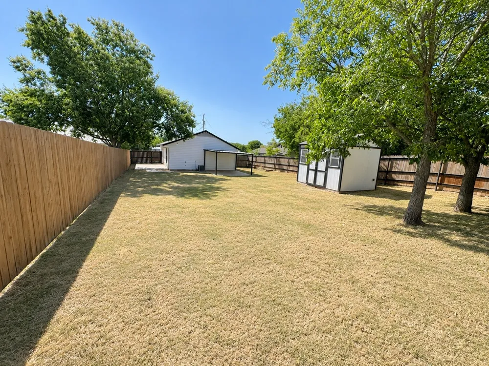 106 Raymond Street Bowie, TX 76230
