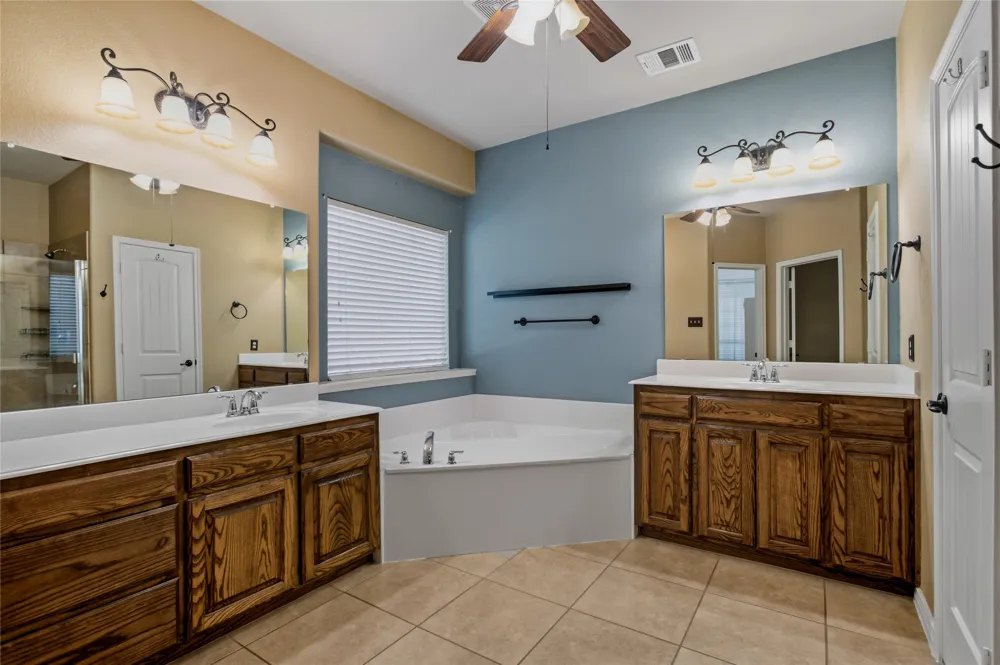 5912 Chuck Wagon Lane McKinney, TX 75070