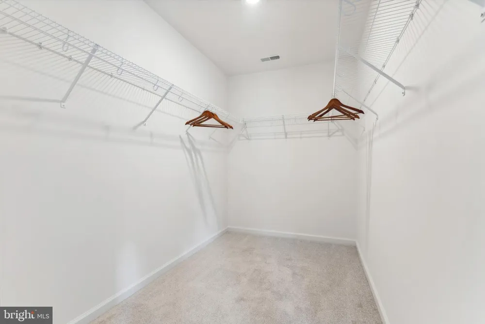 33 FRIAR RD #37 York, PA 17408