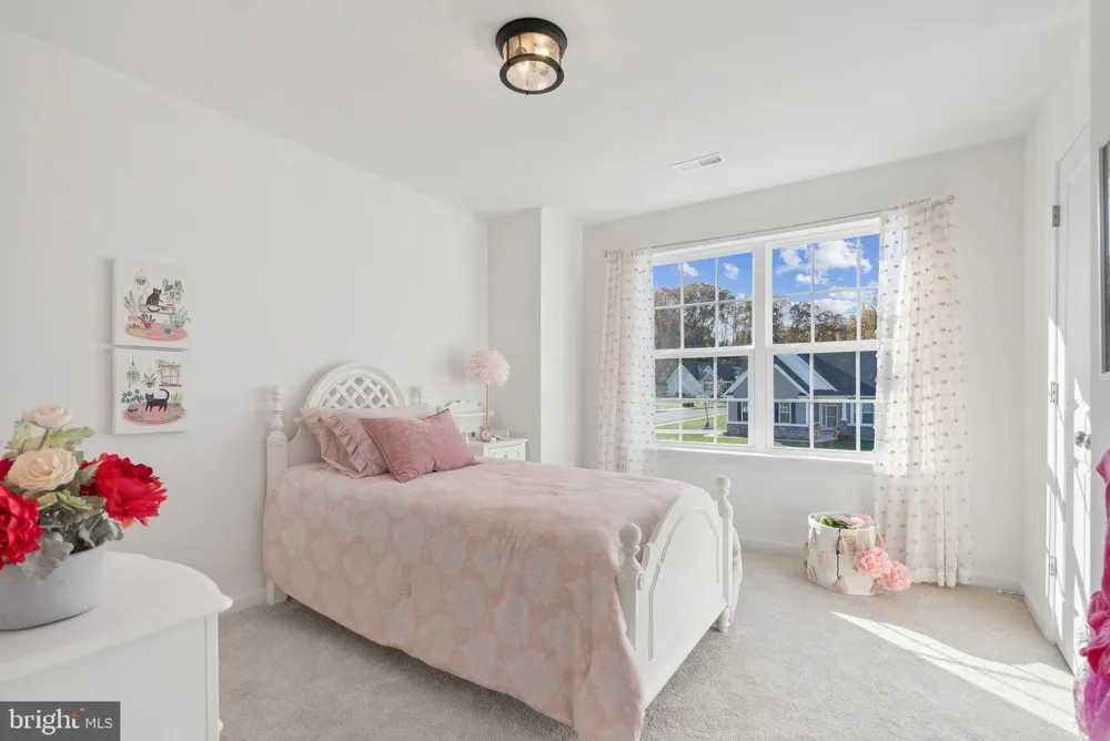 33 FRIAR RD #37 York, PA 17408