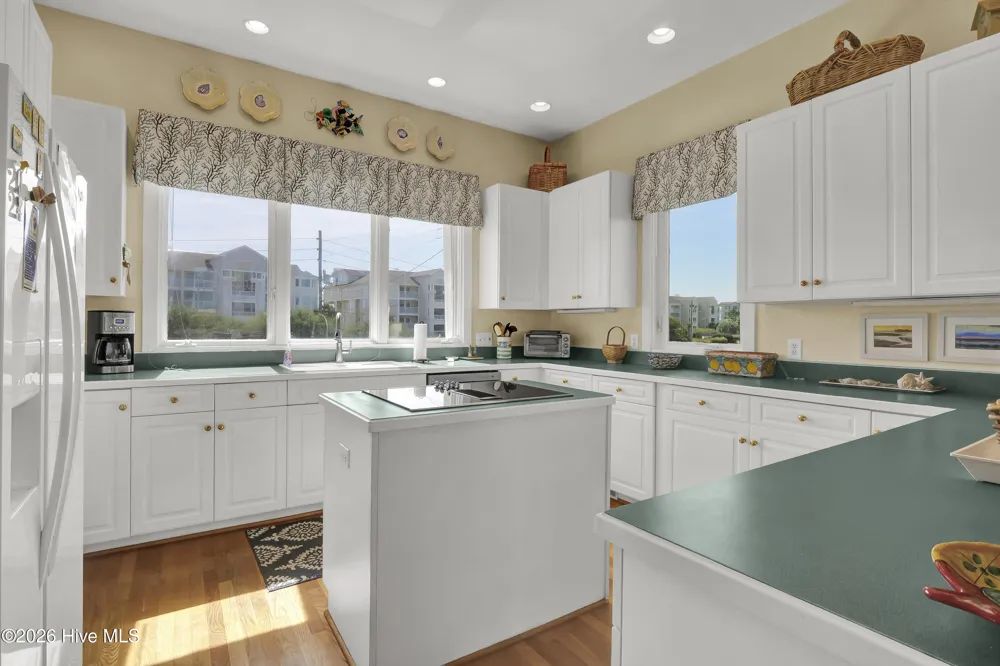 2515 Lumina Avenue Wrightsville Beach, NC 28480