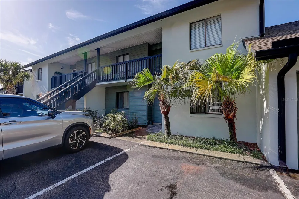 3708 GREENERY COURT #108 Tampa, FL 33618