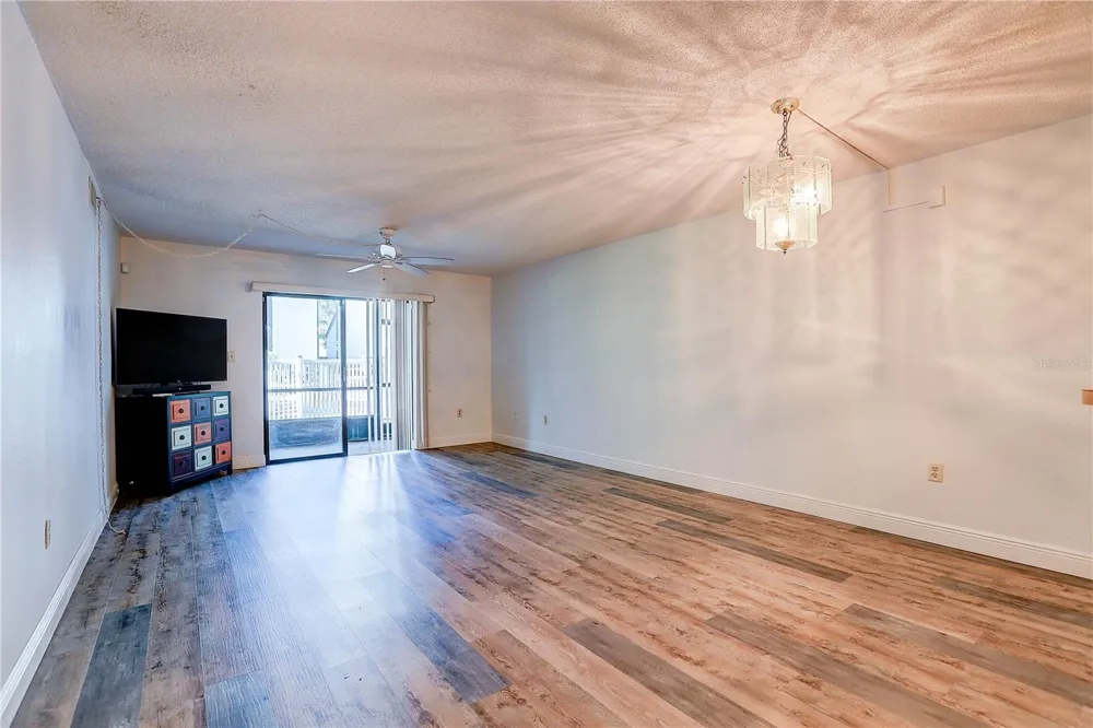 3708 GREENERY COURT #108 Tampa, FL 33618