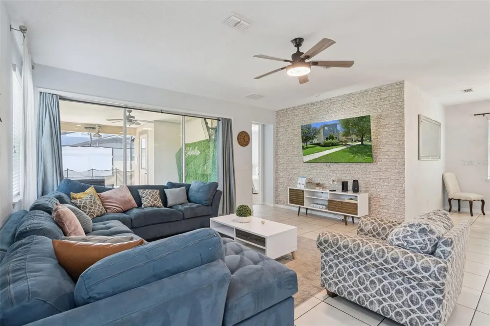 1633 NASSAU POINT TRAIL Kissimmee, FL 34747
