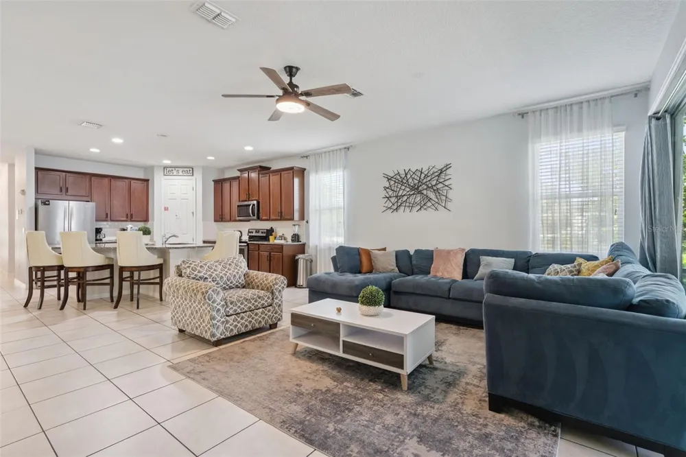 1633 NASSAU POINT TRAIL Kissimmee, FL 34747