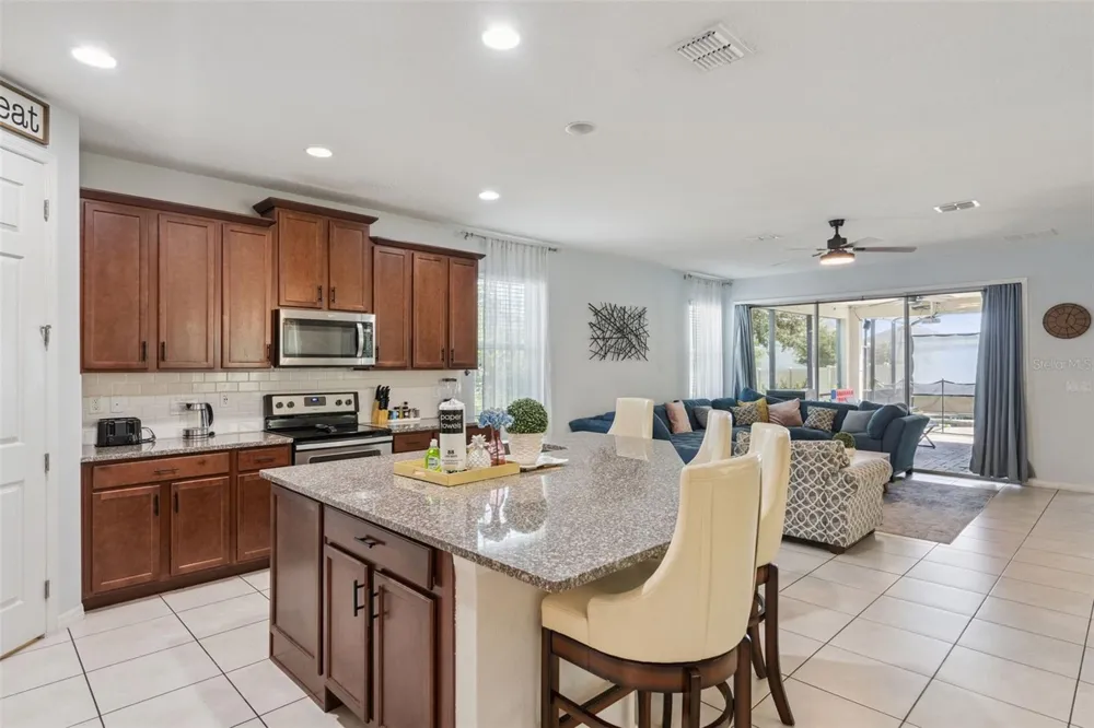 1633 NASSAU POINT TRAIL Kissimmee, FL 34747
