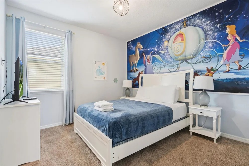 1633 NASSAU POINT TRAIL Kissimmee, FL 34747
