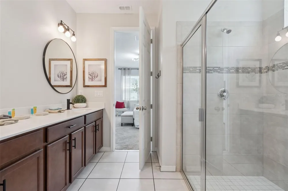 1633 NASSAU POINT TRAIL Kissimmee, FL 34747