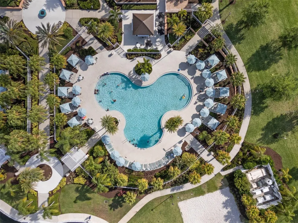 1633 NASSAU POINT TRAIL Kissimmee, FL 34747