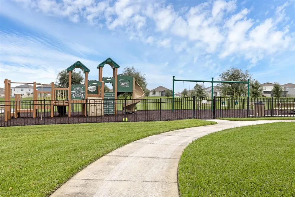 1633 NASSAU POINT TRAIL Kissimmee, FL 34747