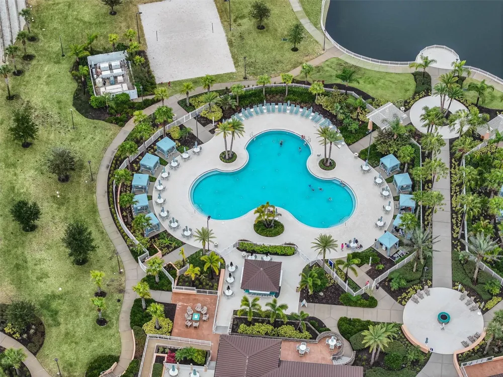 1633 NASSAU POINT TRAIL Kissimmee, FL 34747