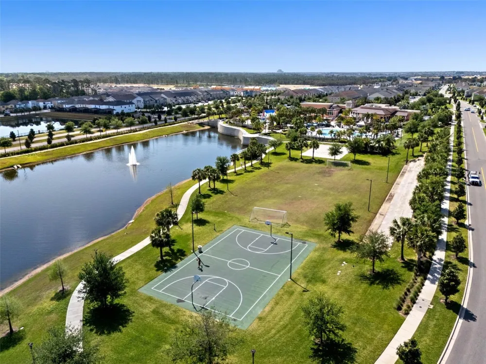 1633 NASSAU POINT TRAIL Kissimmee, FL 34747