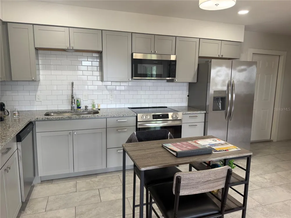 416 73RD AVENUE #205 St Petersburg, FL 33702
