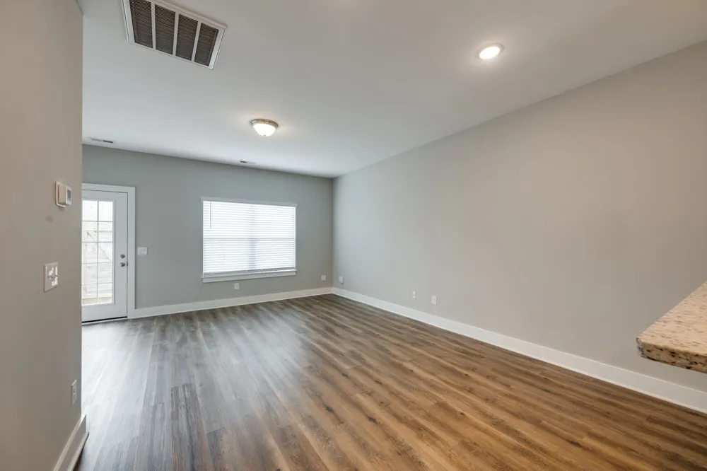 203 E Forge Ct White Bluff, TN 37187