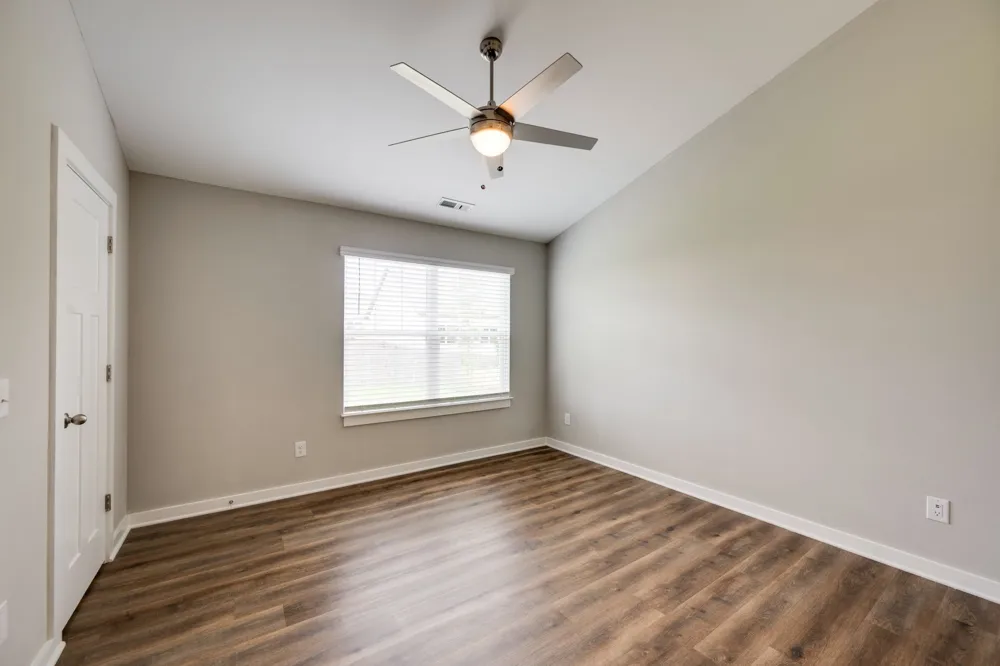 203 E Forge Ct White Bluff, TN 37187