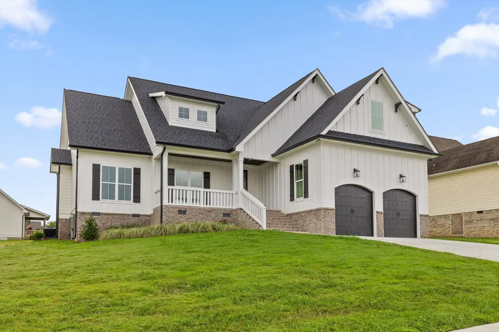 162 Bending Oak Drive Chickamauga, GA 30707