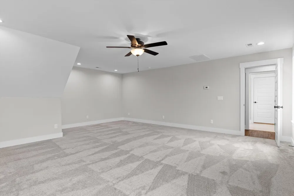 162 Bending Oak Drive Chickamauga, GA 30707