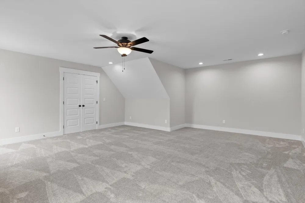 162 Bending Oak Drive Chickamauga, GA 30707