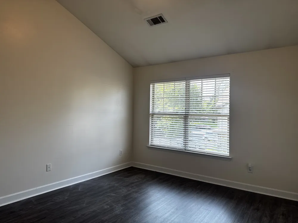 105 4th Ave #110 Murfreesboro, TN 37130