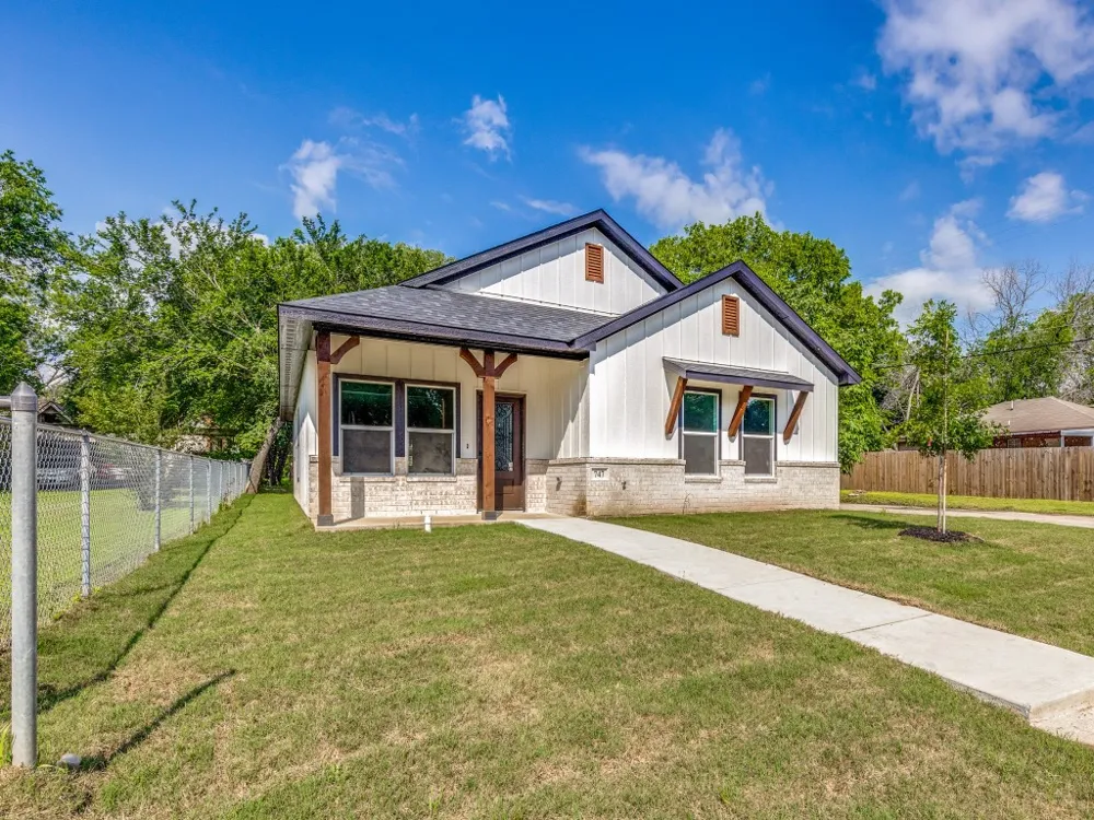 747 Wilhite Street Cleburne, TX 76031