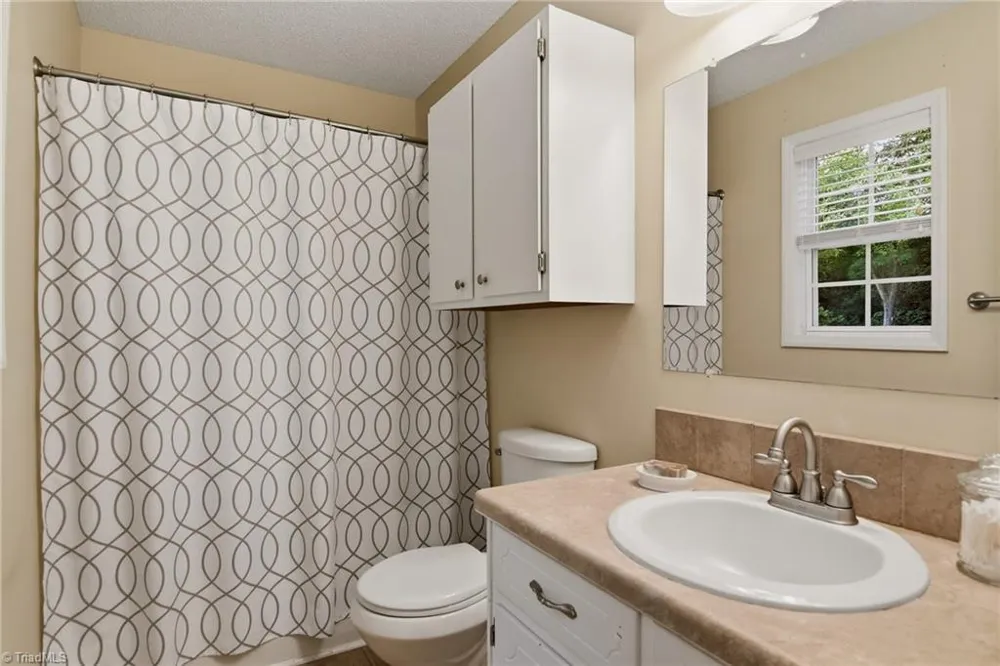 175 Kelly Lane Lexington, NC 27295