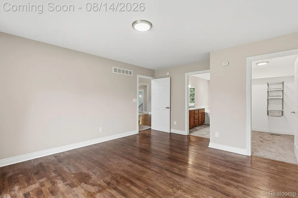 3326 Shorewood Avenue Fort Gratiot Charter Township, MI 48059