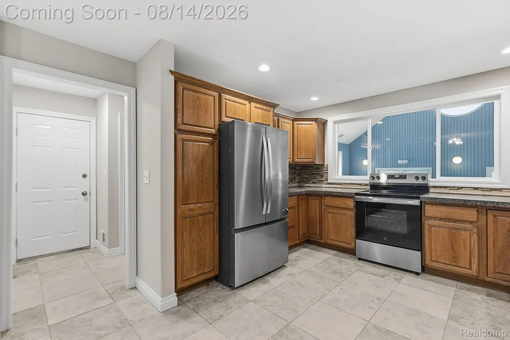 3326 Shorewood Avenue Fort Gratiot Charter Township, MI 48059