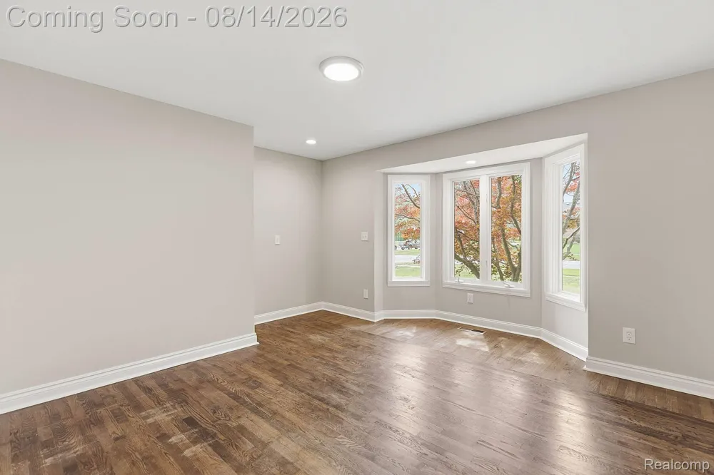 3326 Shorewood Avenue Fort Gratiot Charter Township, MI 48059