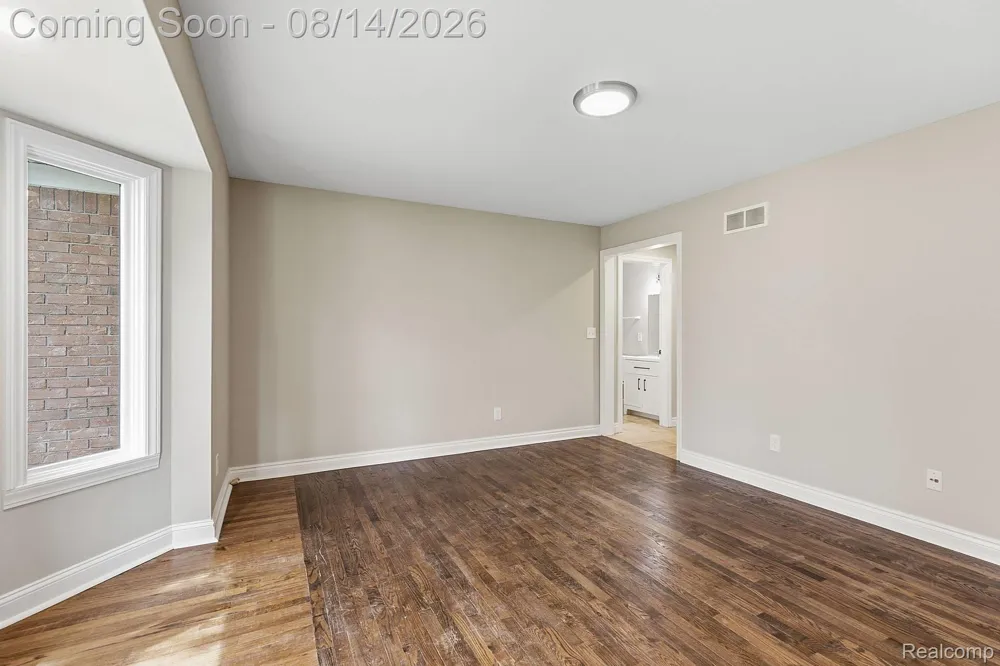 3326 Shorewood Avenue Fort Gratiot Charter Township, MI 48059