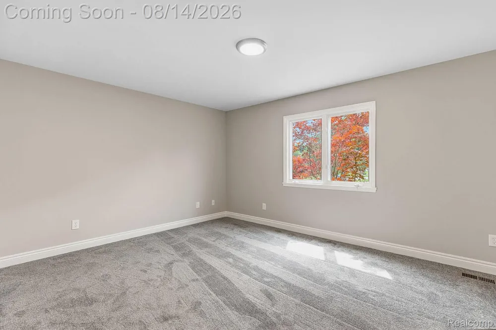 3326 Shorewood Avenue Fort Gratiot Charter Township, MI 48059