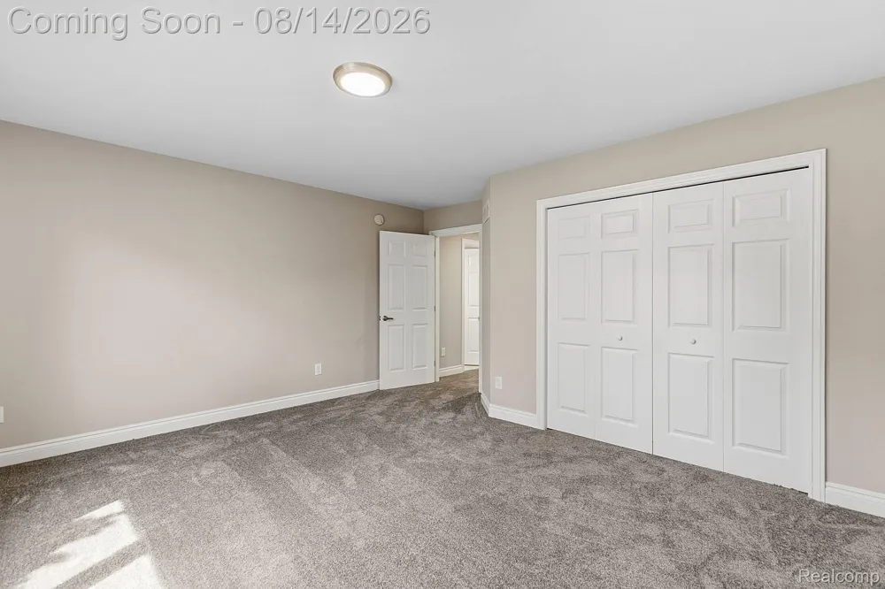 3326 Shorewood Avenue Fort Gratiot Charter Township, MI 48059