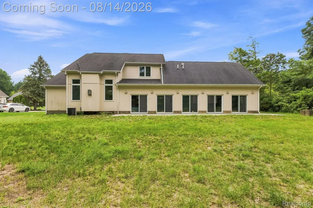 3326 Shorewood Avenue Fort Gratiot Charter Township, MI 48059