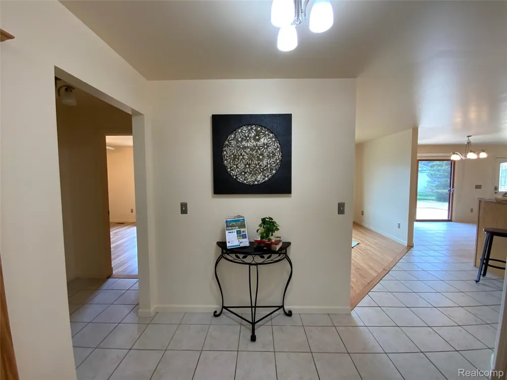 7715 Hidden Knoll Court Conway Township, MI 48418