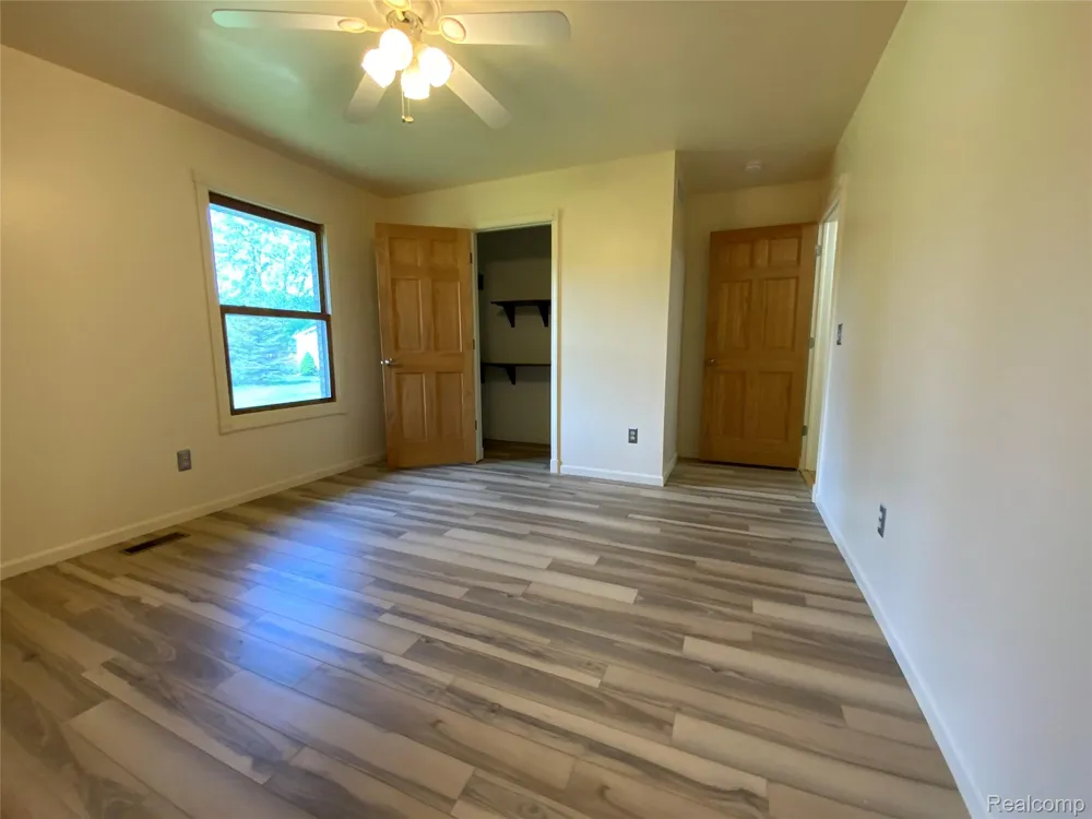 7715 Hidden Knoll Court Conway Township, MI 48418