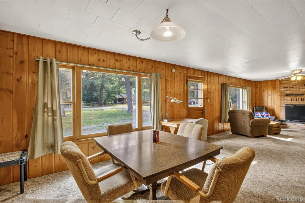 1895 Otsego Rd Road Roscommon Township, MI 48656