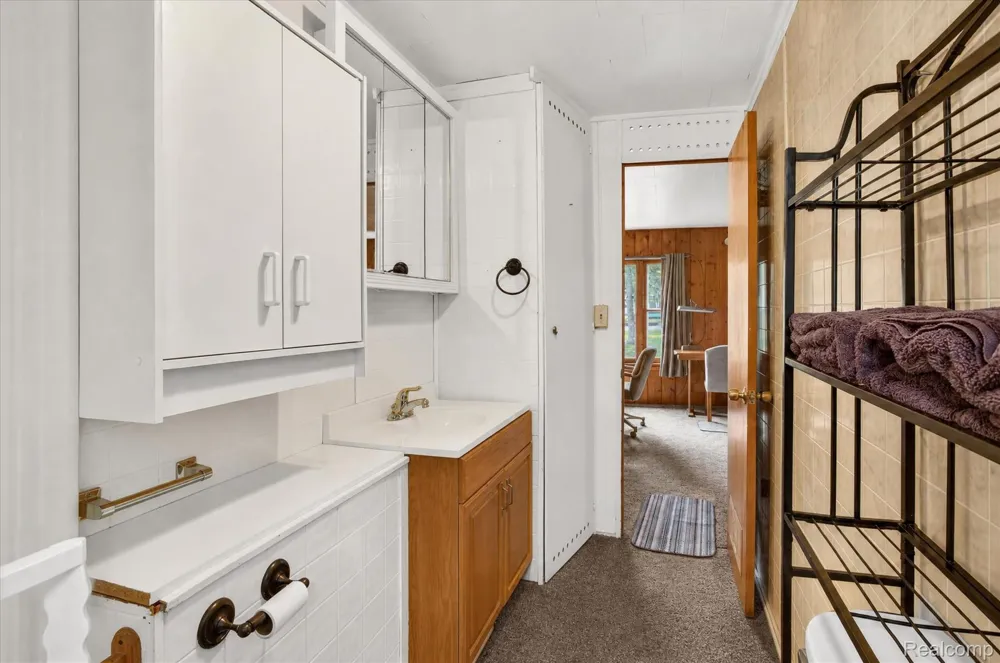 1895 Otsego Rd Road Roscommon Township, MI 48656