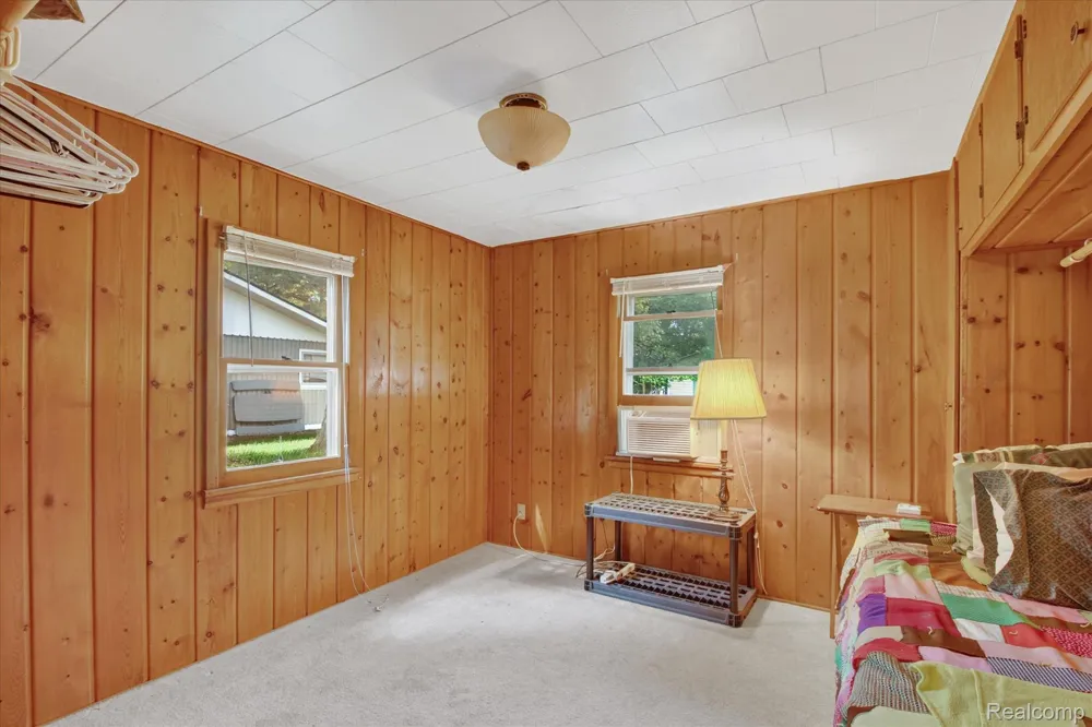 1895 Otsego Rd Road Roscommon Township, MI 48656