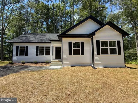 387 FOREST GROVE AVE
