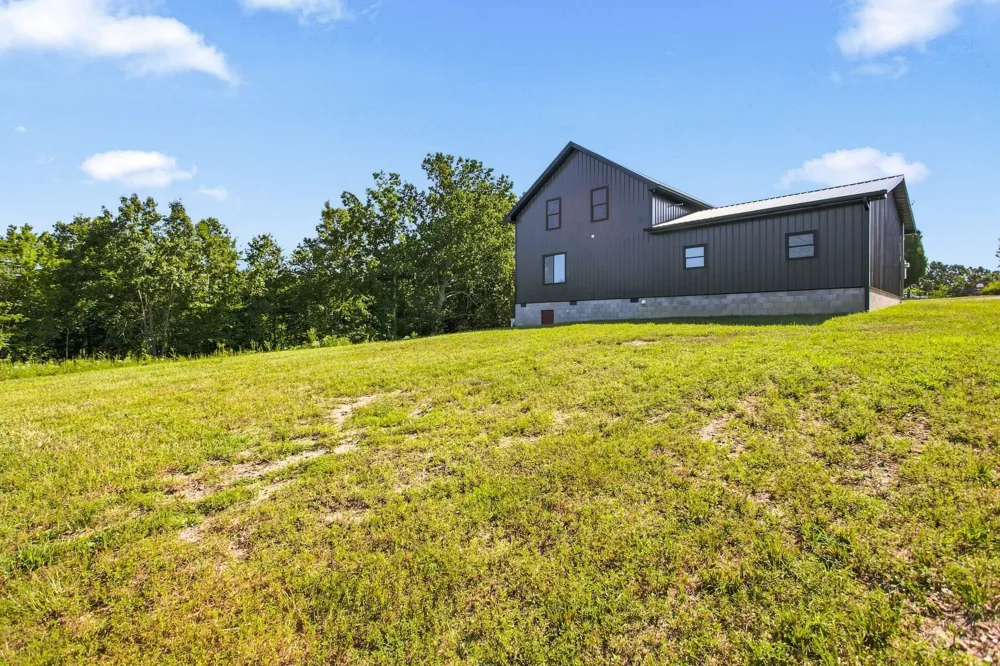 119 Pondview Dr Hohenwald, TN 38462