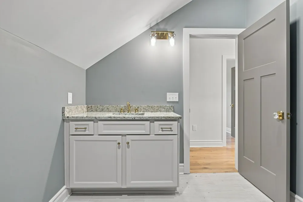 119 Pondview Dr Hohenwald, TN 38462