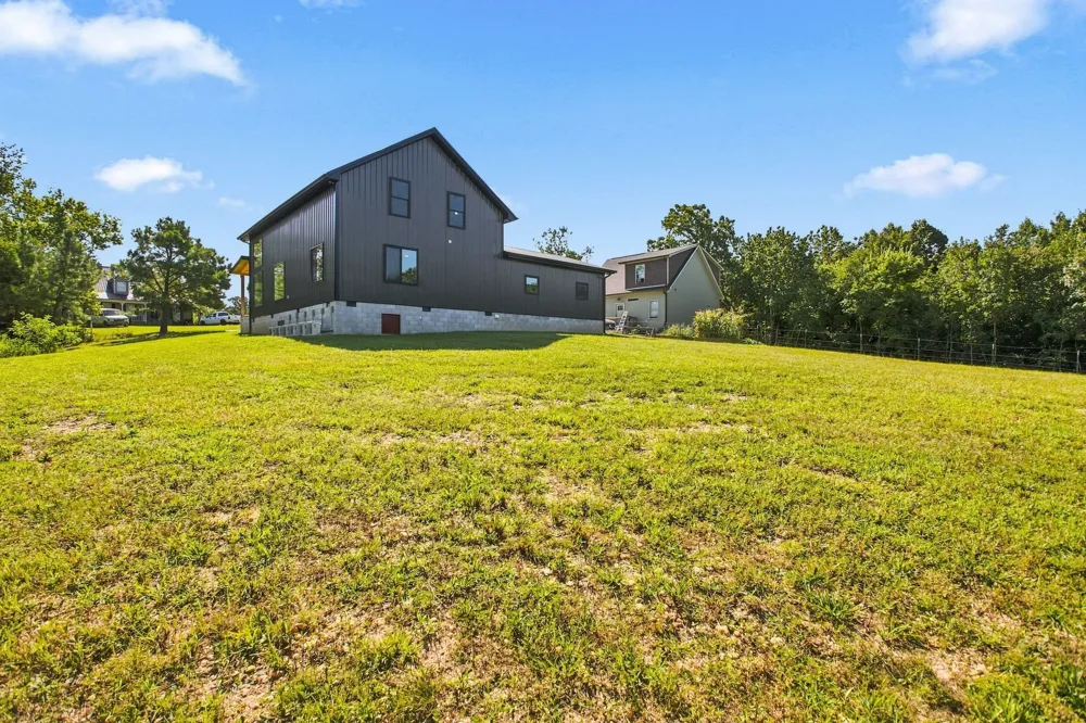 119 Pondview Dr Hohenwald, TN 38462