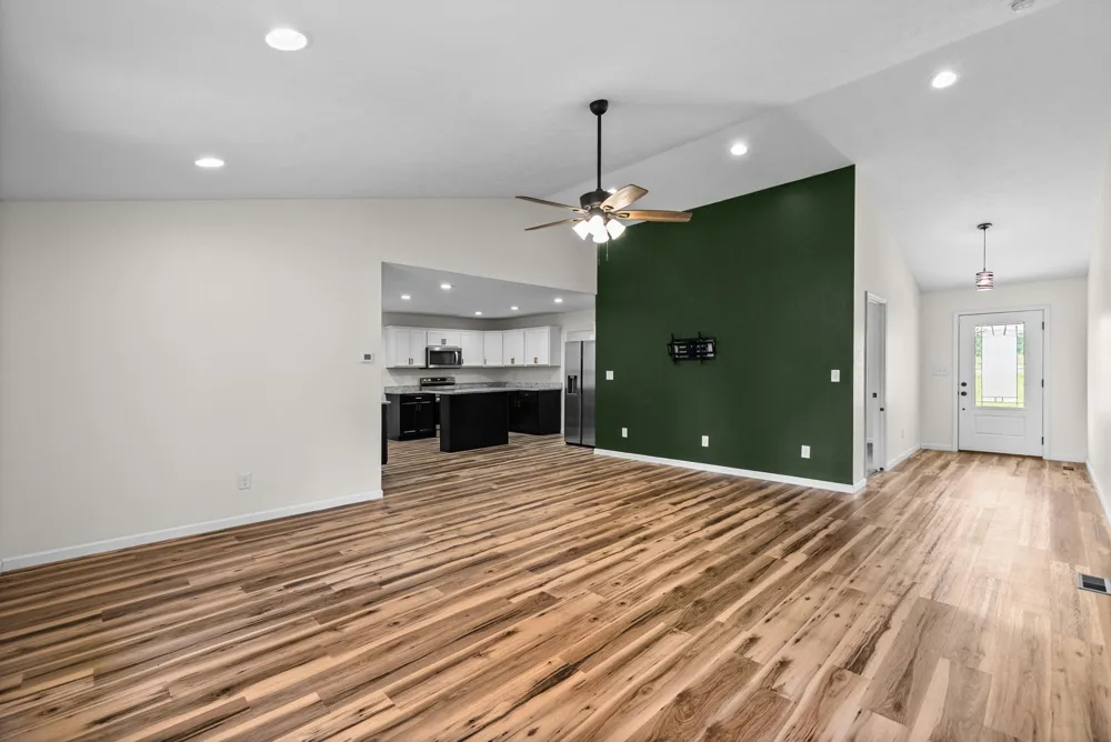 153 High Point Rd Erin, TN 37061