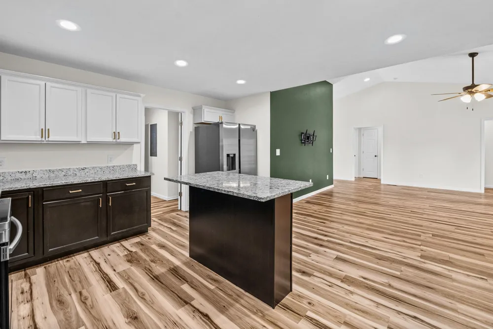 153 High Point Rd Erin, TN 37061