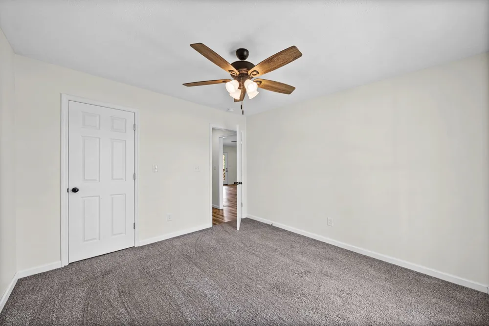 153 High Point Rd Erin, TN 37061
